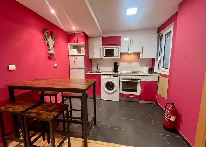 Atuaire Picotas En El Centro Historico * Burgo